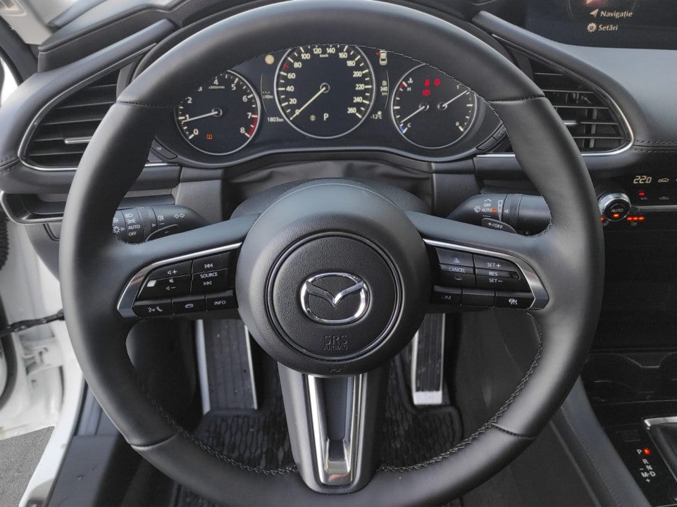 Mazda 3 e-Skyactiv X186 AT MHEV Center-Line + Design