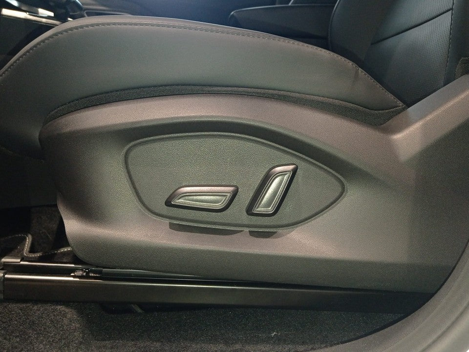 MG ZS HEV 5 usi Exclusive 1.5L GSL HEV 197 CP AT