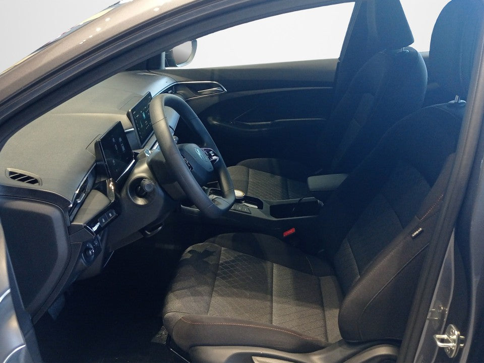 MG3 HEV 5 usi Explore 1.5L PFI HEV 194 CP AT