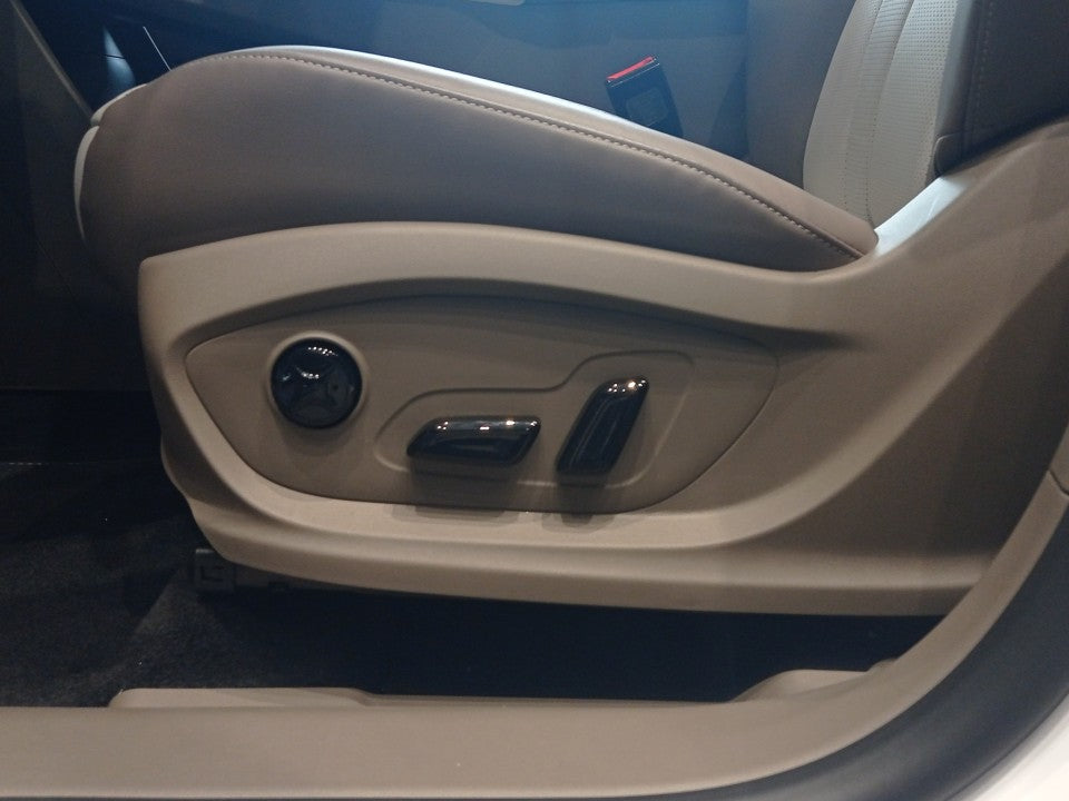 MGS9 PHEV 5 usi Luxury GS61H 1.5T Turbo 299 CP AT