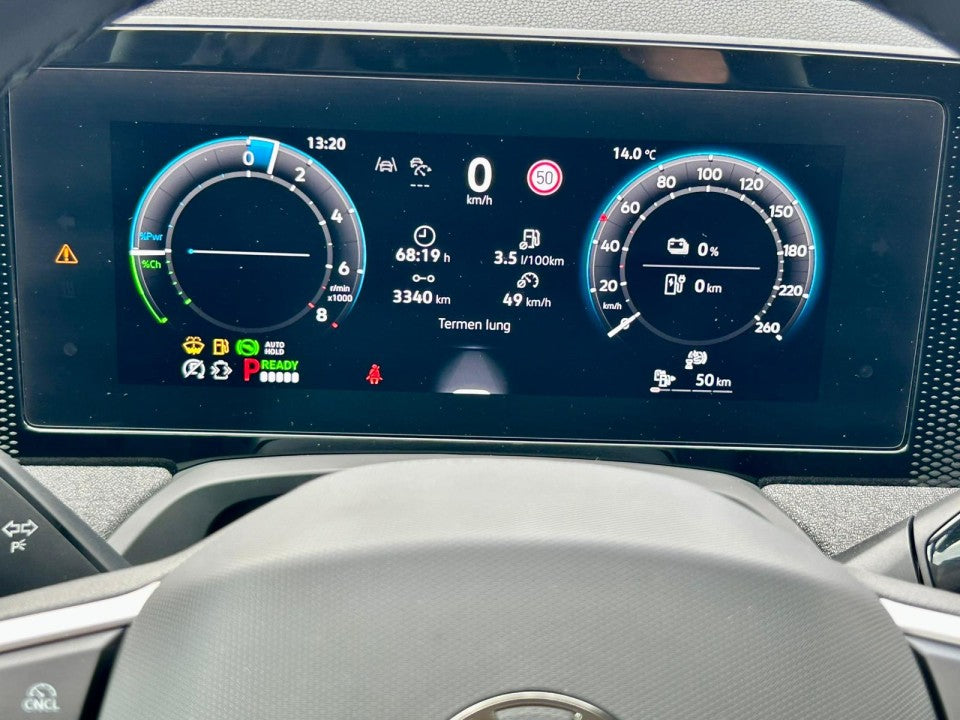 Volkswagen Passat Base1.5 TSI PHEV
