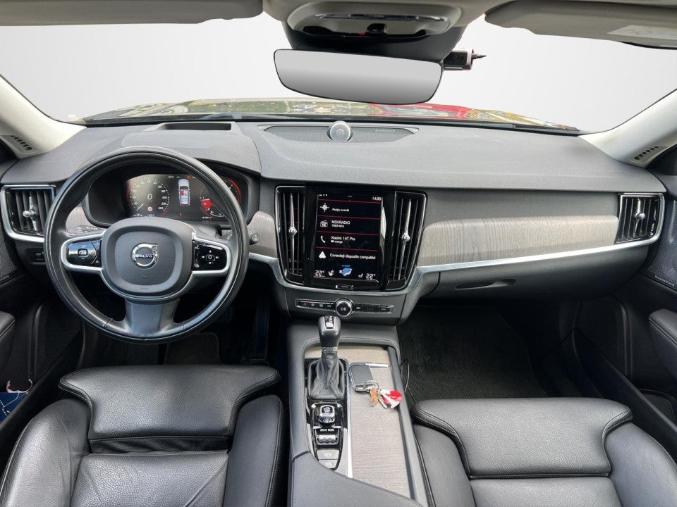 Volvo V90 Cross Country D5