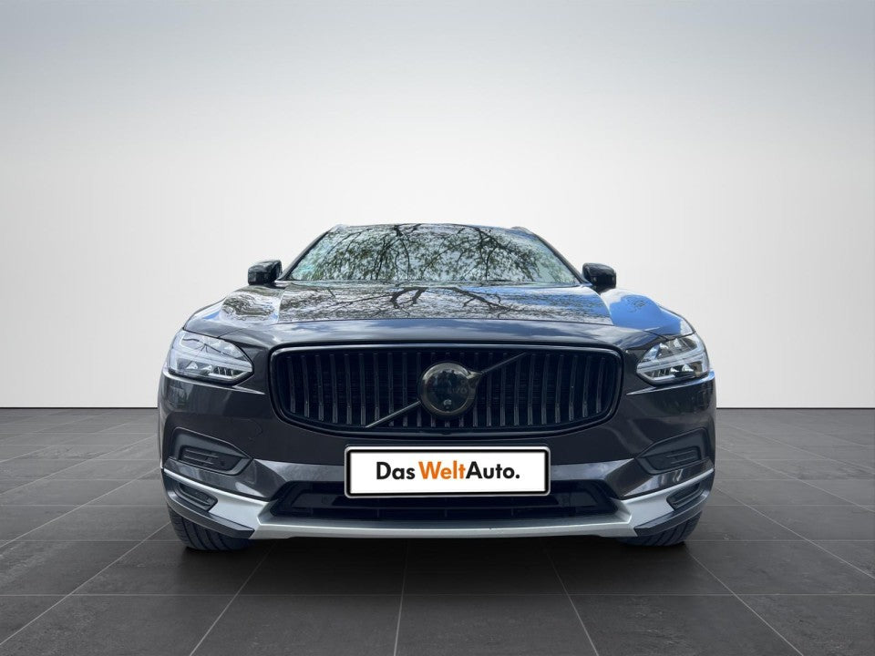 Volvo V90 Cross Country D5