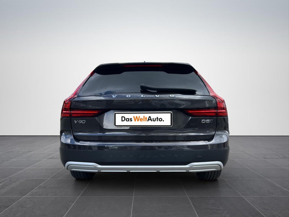 Volvo V90 Cross Country D5