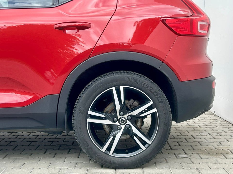 Volvo XC 40 Volvo XC40 T5 Recharge Plug-in Hybrid R-Design 2023