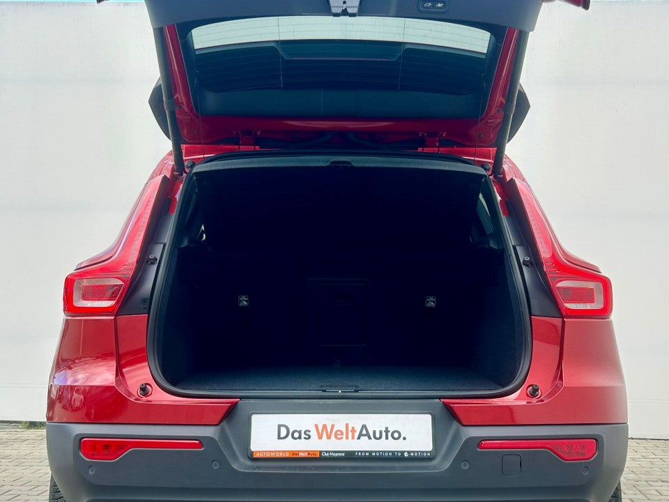 Volvo XC 40 Volvo XC40 T5 Recharge Plug-in Hybrid R-Design 2023