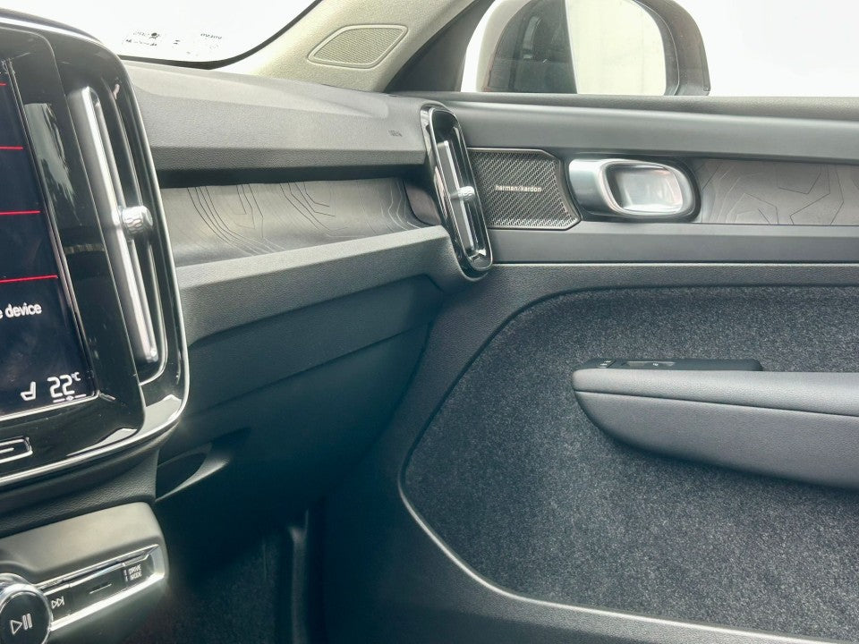 Volvo XC 40 Volvo XC40 T5 Recharge Plug-in Hybrid R-Design 2023