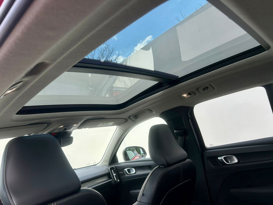 Volvo XC 40 Volvo XC40 T5 Recharge Plug-in Hybrid R-Design 2023