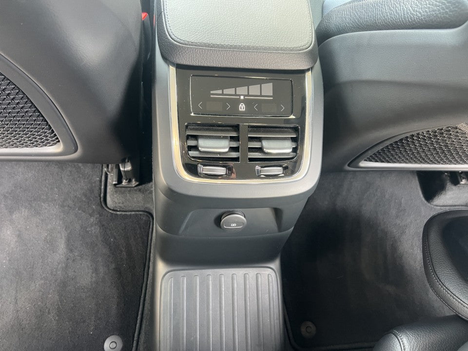 Volvo XC 90 Volvo XC90 Recharge eAWD R-Design