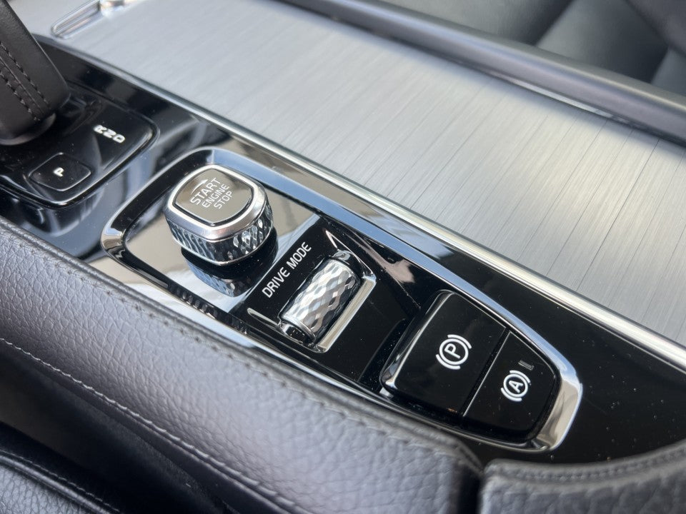 Volvo XC 90 Volvo XC90 Recharge eAWD R-Design