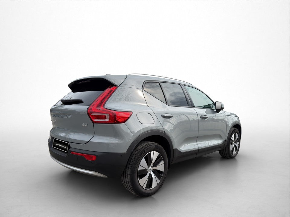 Volvo XC 40 XC40 CORE B3 (Petrol) AT7 FWD (Mild Hybrid)