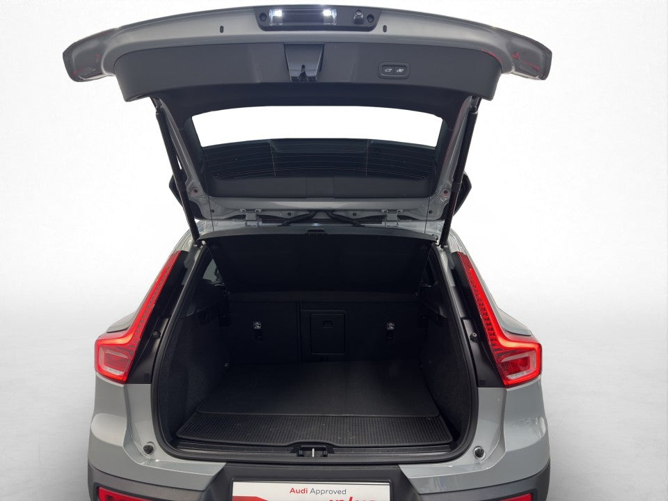 Volvo XC 40 XC40 CORE B3 (Petrol) AT7 FWD (Mild Hybrid)