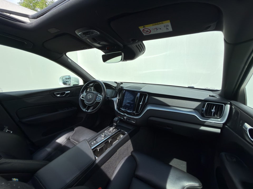 Volvo XC 60 XC60 B5 Momentum Pro AWD Geartronic