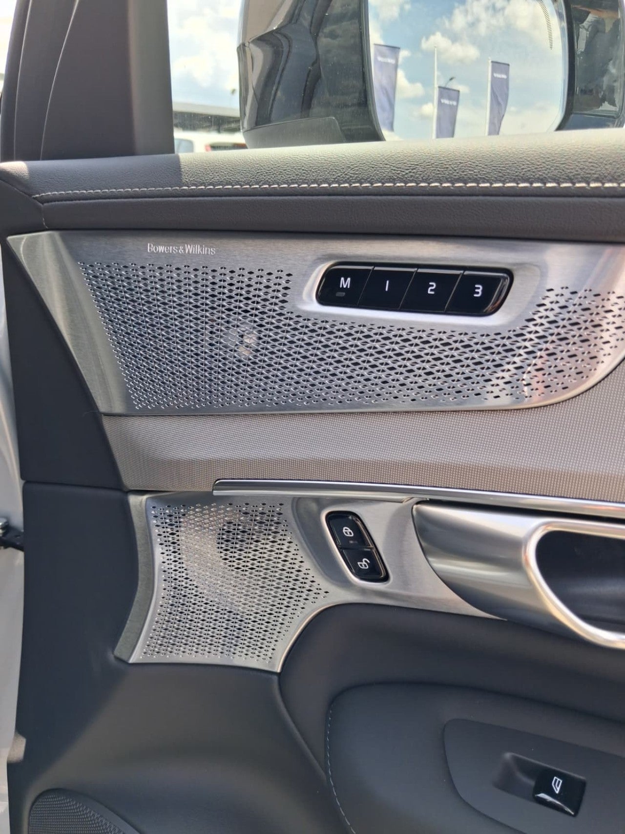 Volvo XC 90 XC90 Ultra Black Edition T8 AT8 eAWD